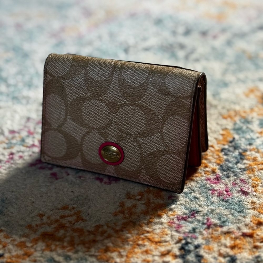 Coach Peyton Coated Canvas Khaki Sig C Compact Business Card Case ID Wallet